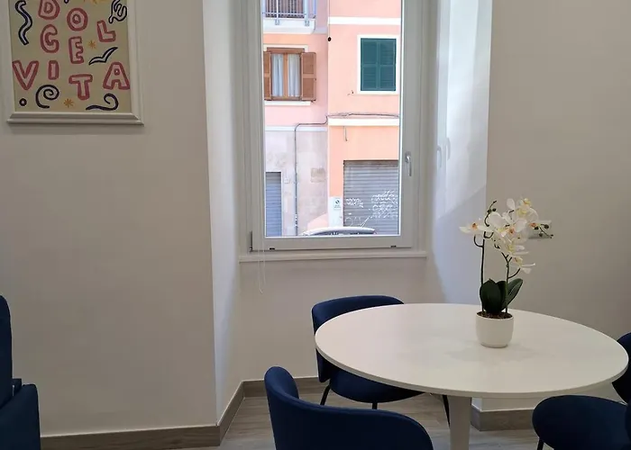 Appartement Central, Lively Neighborhood, Next To The Metro A Rome